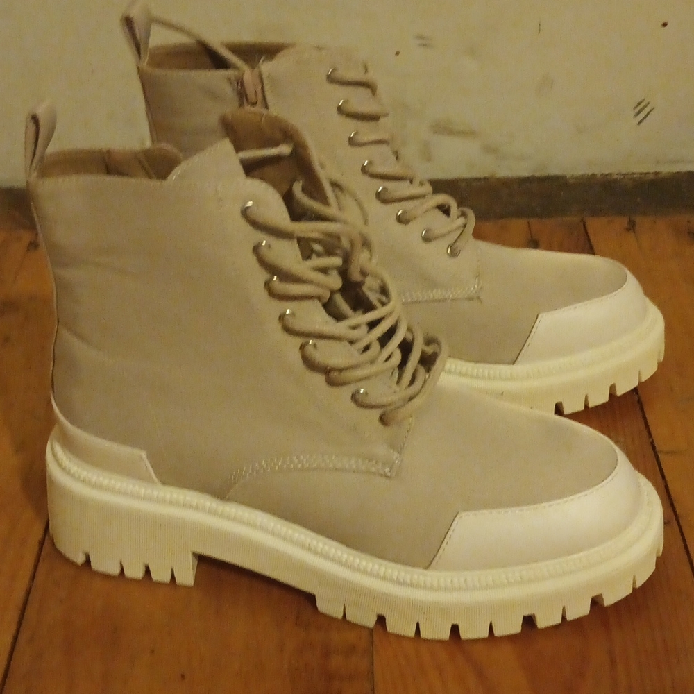 Shu shop boots